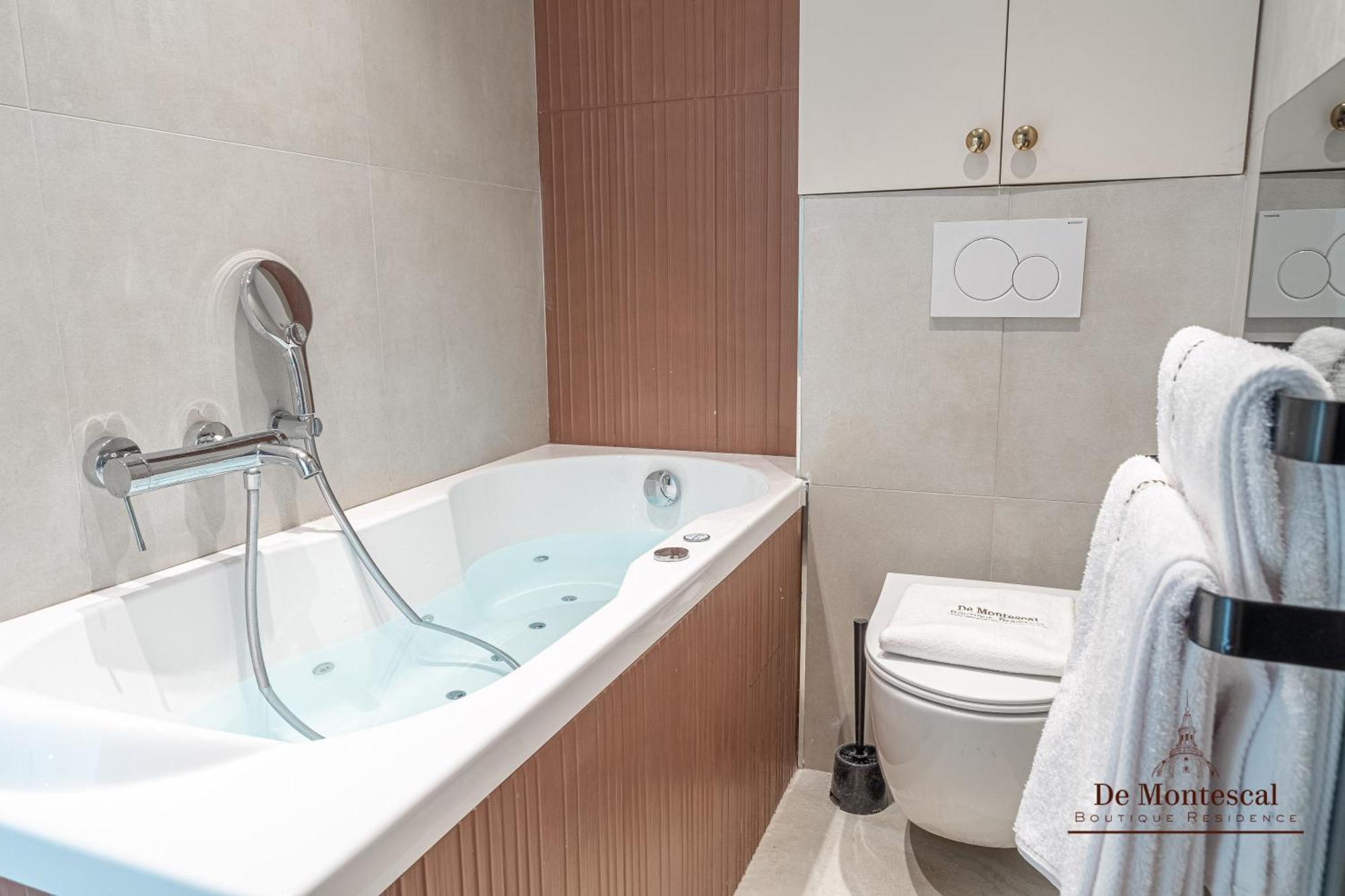 Appartement De Montescal - Hot Tub And Ac Cosy A Prime Location 40m2 *